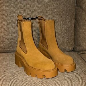NWT Zara Brown 2” Platform Boots Shoes Womens Size 5